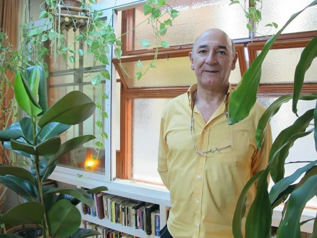 El yoga en el contexto contemporáneo: valores clásicos y su preservación